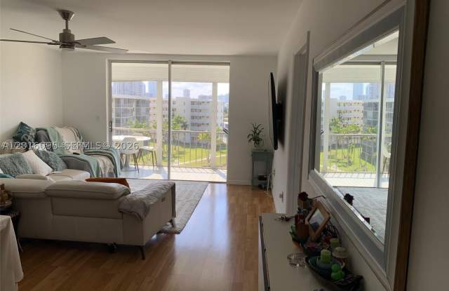 2851 Leonard Dr Gallery 2
