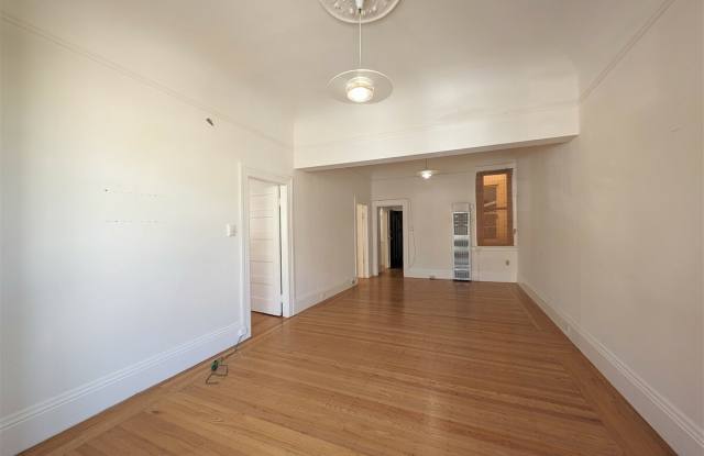 463 Greenwich Street photos photos