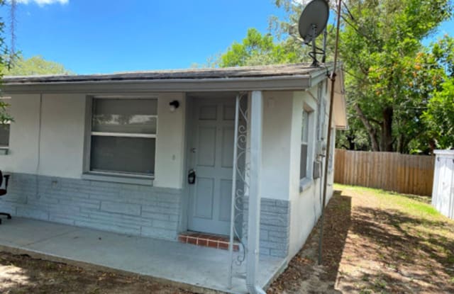 5637 Golden Nugget Dr - 5637 Golden Nugget Drive, Holiday, FL 34690