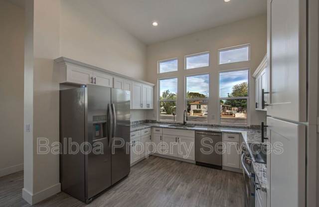 212 2nd Ave E photos photos
