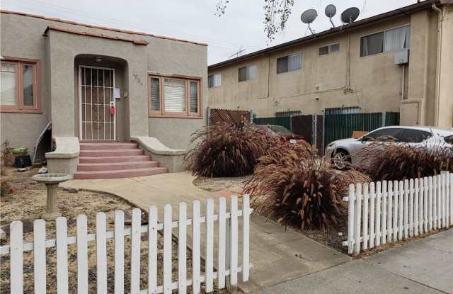 1034 Temple Avenue - 1034 Temple Avenue, Long Beach, CA 90804
