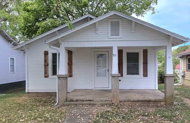 2 Bedroom 1 Bath House $850! Adorable! Gallery 1