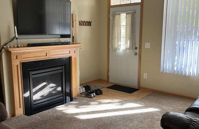 15588 Emerald Drive North #3 - 15588 Emerald Drive North, Hugo, MN 55038