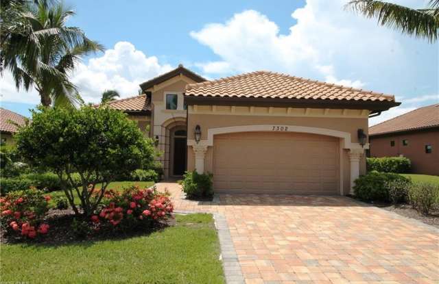 7302 Acorn - 7302 Acorn Way, Collier County, FL 34119