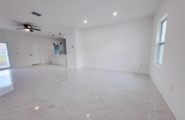 1098 HAMMACHER Avenue SW Gallery 3