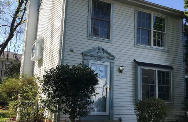 6867 MCLEAN GREENS COURT Gallery 2