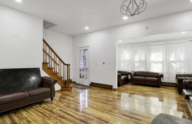 102 Briscoe Avenue photos photos