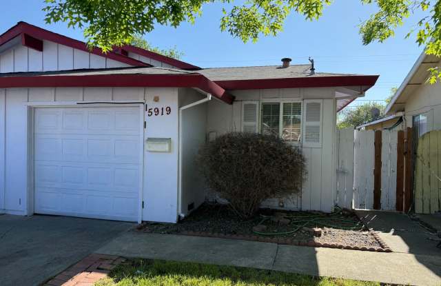 5919 Clover Manor Way - Sacramento 95824 photos photos
