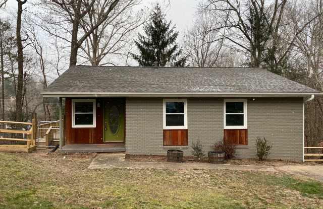 Conveniently located 4 bedroom, 2 bathroom ranch! photos photos