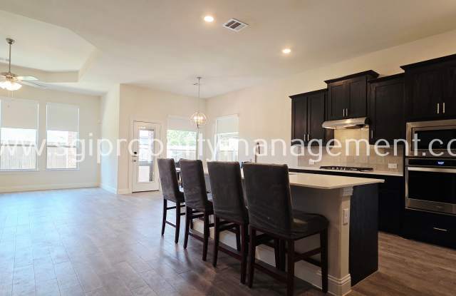2932 Log Cabin Dr Gallery 3