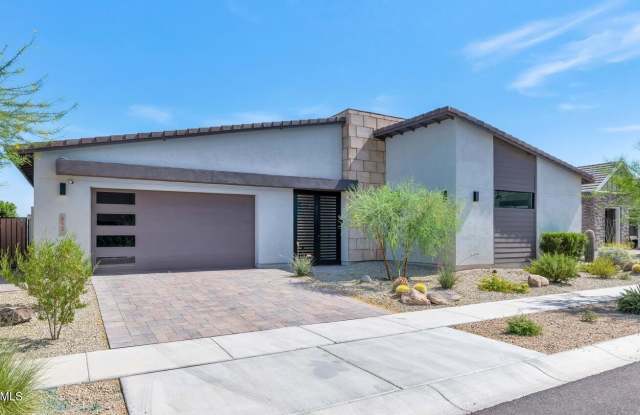 812 E SUMMERSIDE Road - 812 East Summerside Road, Phoenix, AZ 85042