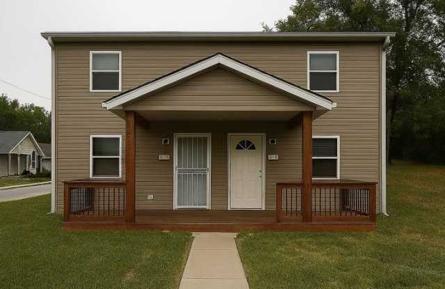 For Rent – 2 Bed / 1 Bath Duplex in Kansas City photos photos