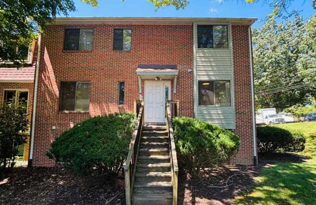 3 Bedroom 2 Bath Townhouse Gallery 3