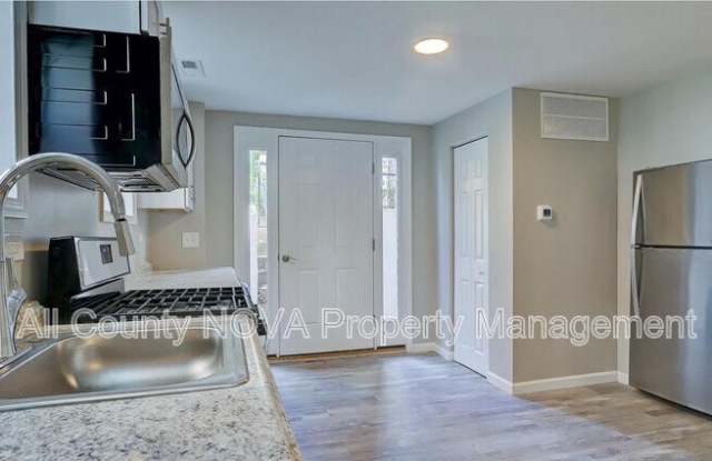 6110 41st Ave photos photos