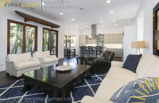1904 Walnut Ave - 1904 Walnut Avenue, Manhattan Beach, CA 90266