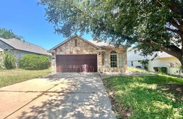 Charming Rustic Retreat – 3 Bed, 2 Bath Single-Story Home! photos photos