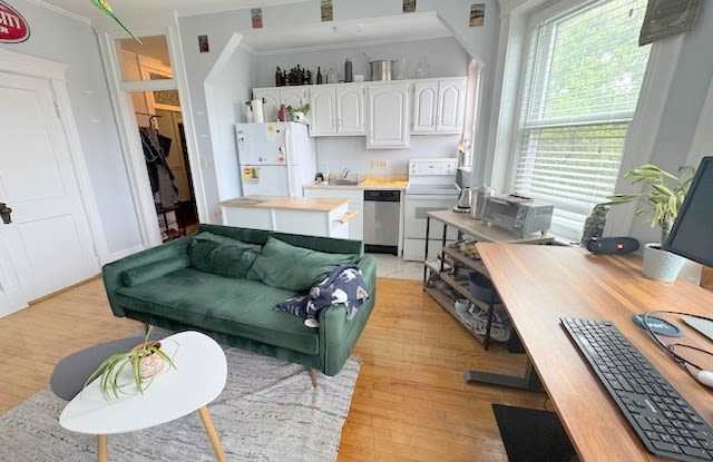 164 Strathmore Rd photos photos