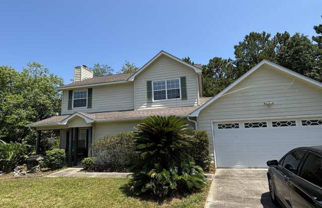 303 Foxwood photos photos