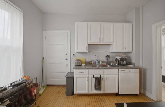 3841 North Bernard Street photos photos