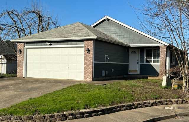1/2 Off 2nd Months' Rent - 115 Southeast Lyon Place, Albany, OR 97322