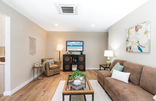 419 West Queen Street photos photos