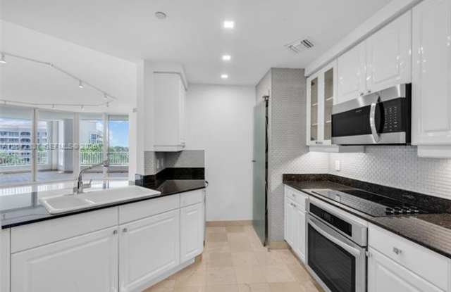 715 Crandon Blvd cu-PH-5, Key Biscayne, FL 33149 photos photos