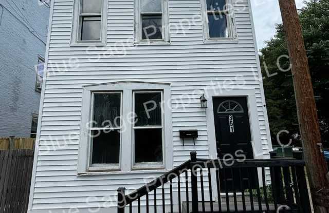 Brand New 4 Bedroom 1.5 Bath House in Pottstown! - 351 Union Alley, Pottstown, PA 19464