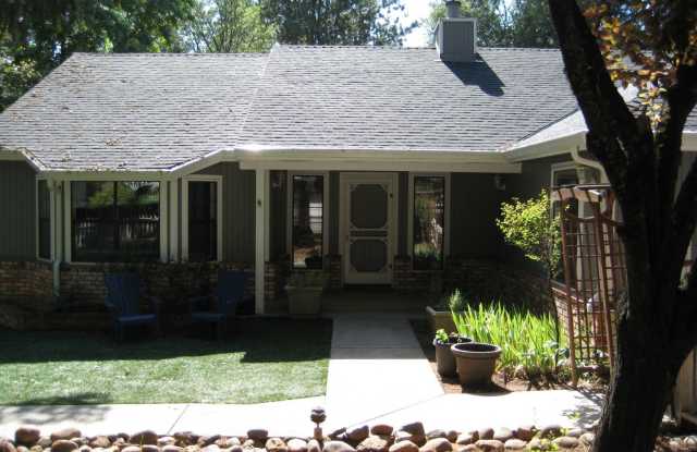 15730 Thiel Way - 15730 Thiel Way, Alta Sierra, CA 95949