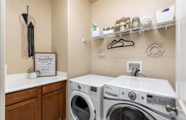 29289 Fenwick Circle - 29289 Fenwick Circle, Menifee, CA 92584