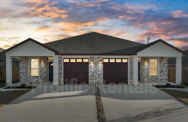 5206 Rose Garden Loop - 1 Gallery 1