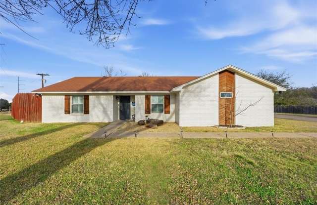 100 Hillside Drive photos photos 100 Hillside Drive photos photos