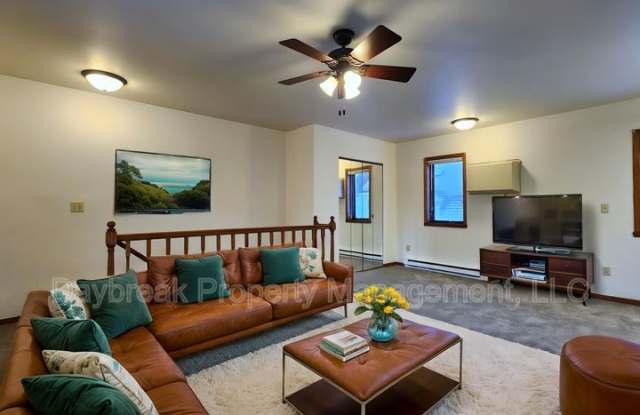 1117 2nd Avenue South - 3 photos photos