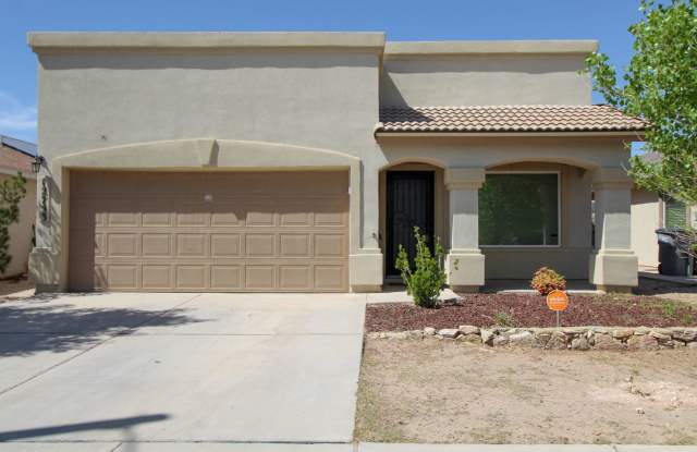 12753 Maria L Fernandez 4 Bedroom Gallery 1