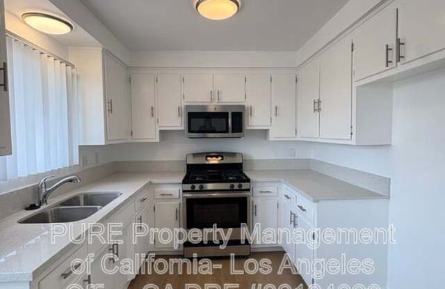 11726 Freeman Avenue - 11726 Freeman Avenue, Hawthorne, CA 90250