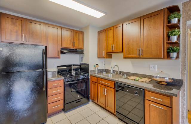 Heritage Park Apartments Gallery 2