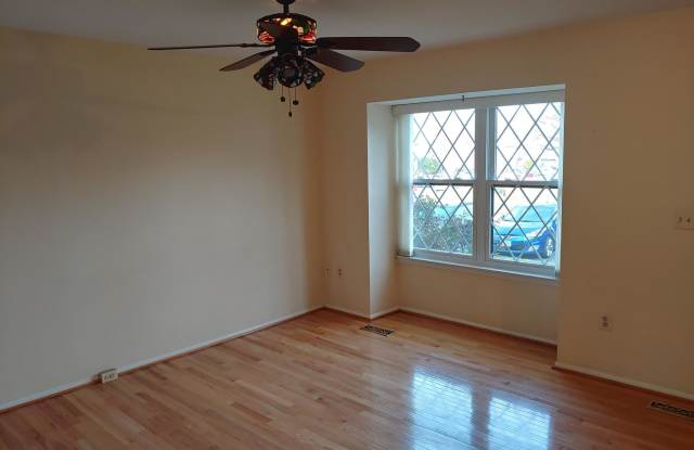 295 CHELMSFORD COURT Gallery 2
