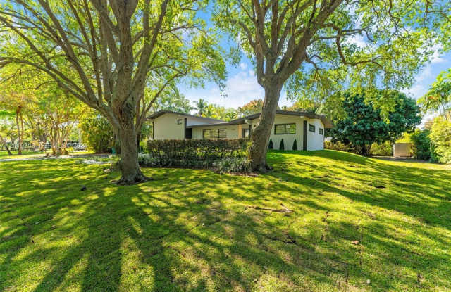7920 SW 132nd St photos photos