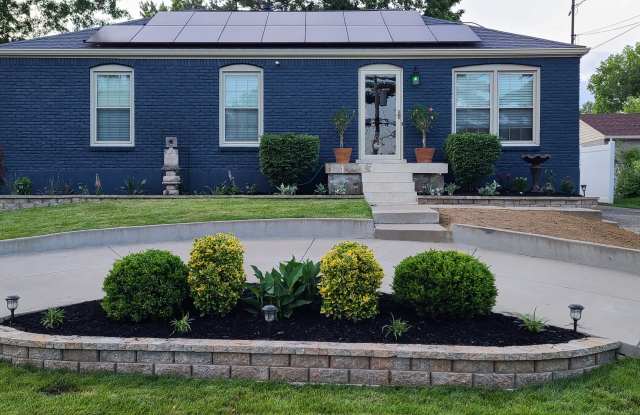 9305 Waltlee Road photos photos