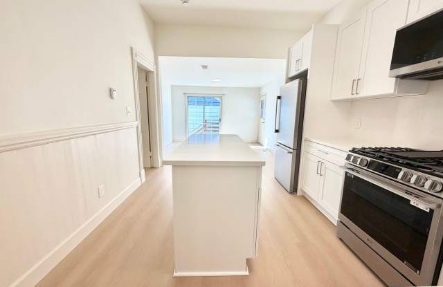 1186 Treat Gallery 4