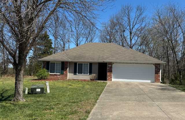 Spacious 3-bedroom, 2-bath home with a 2-car garage! photos photos
