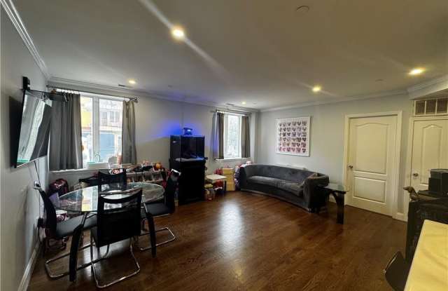 1764 East 19th Street photos photos