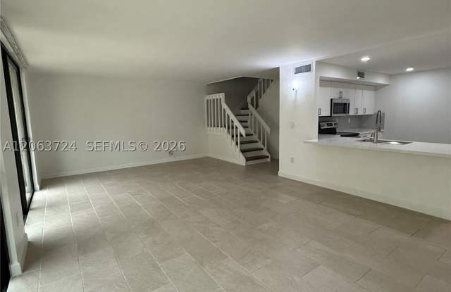 10672 SW 79th Ter Gallery 2
