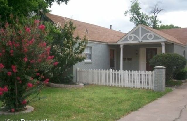 3216-A S University Drive - 3216 S University Dr, Fort Worth, TX 76109