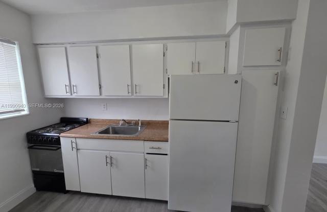 1628 SW 7th St photos photos