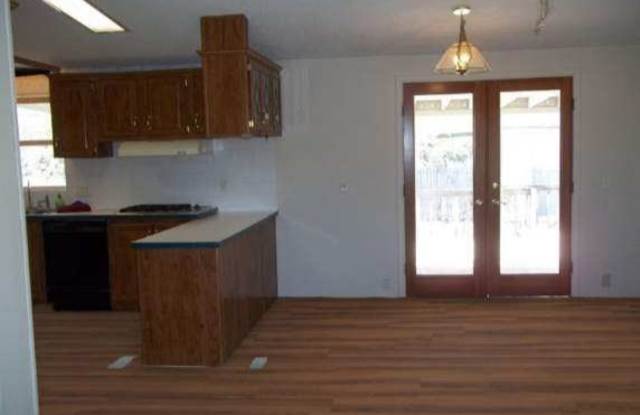 4635 W Mars St photos photos
