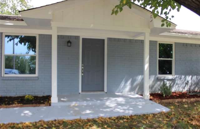 523 N Church Street - 523 North Church Street, Pilot Point, TX 76258