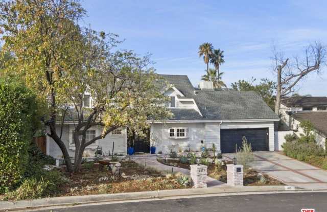 4815 Adele Ct photos photos