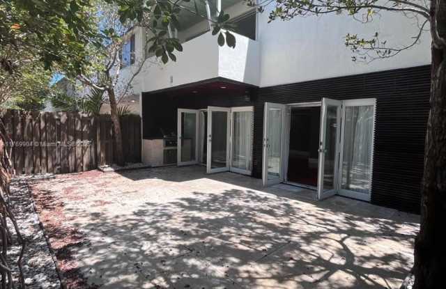 7510 SW 58th Ave photos photos