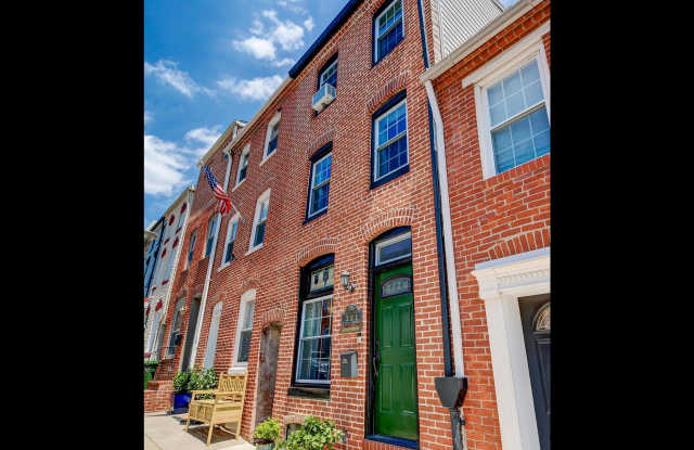 221 S CASTLE STREET Gallery 2