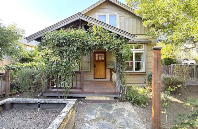 Charming Well-Kept Home photos photos Charming Well-Kept Home photos photos